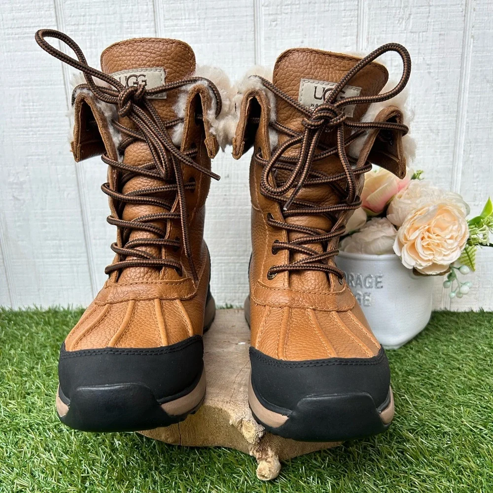 UGG Adirondack III Water Resistant Bootie Color: Chestnut WOMEN Sz 6 $250 gently